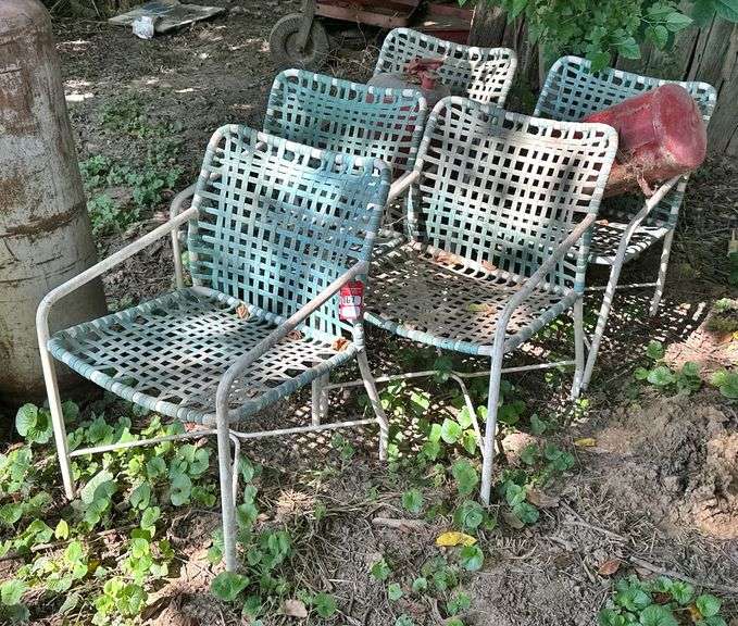 Lawn Chairs & Shop Items