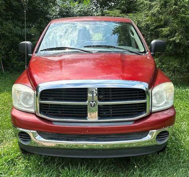 2007 Ram 1500 ST 4x4 Pickup Truck