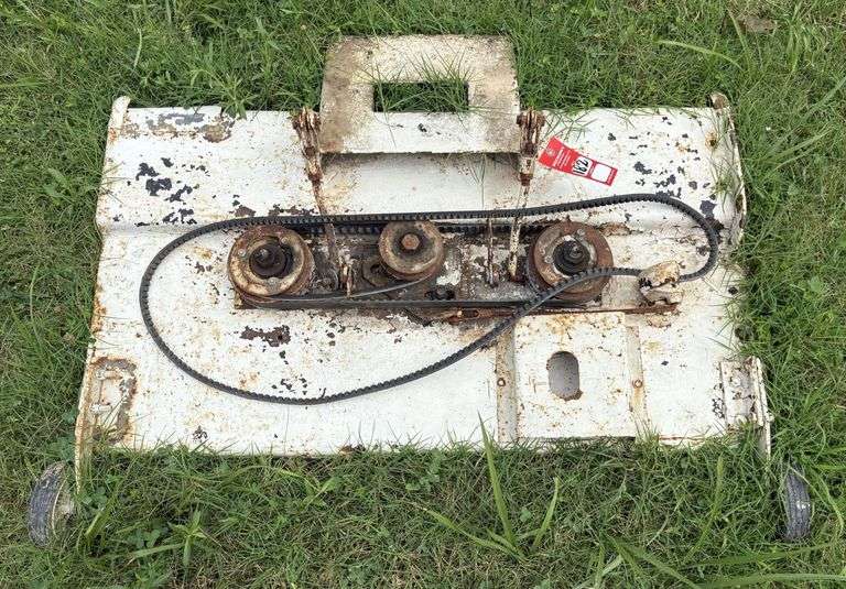 IH (Original) Cub Cadet Mower Deck