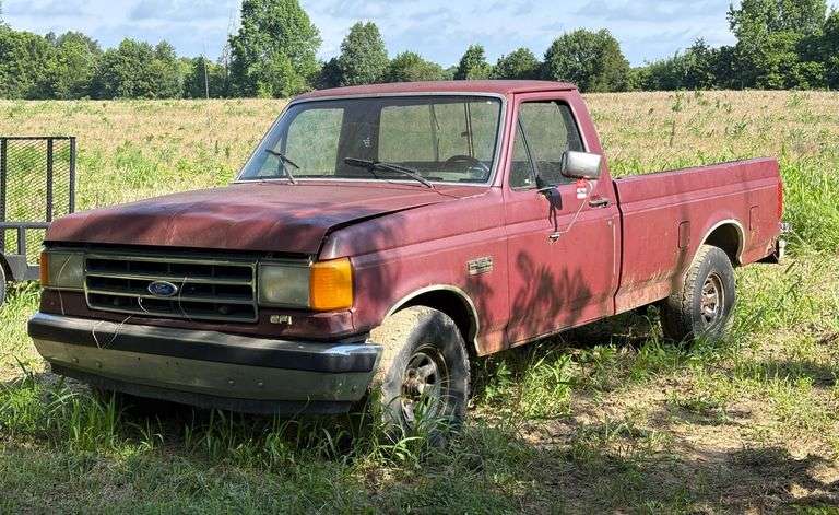 1991 Ford F-150 XL Pickup Truck