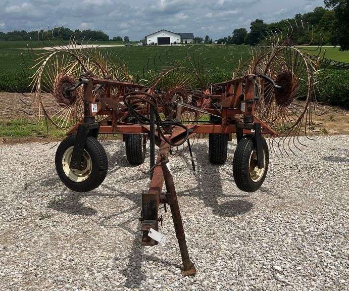 H&S Bi-Fold 8-Wheel Hay Rake