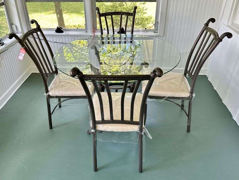 Decorative Iron & Glass Top Table/Chairs