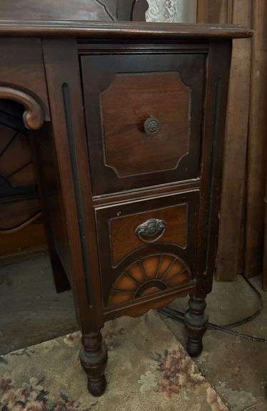 1930s Era Bedroom Suite