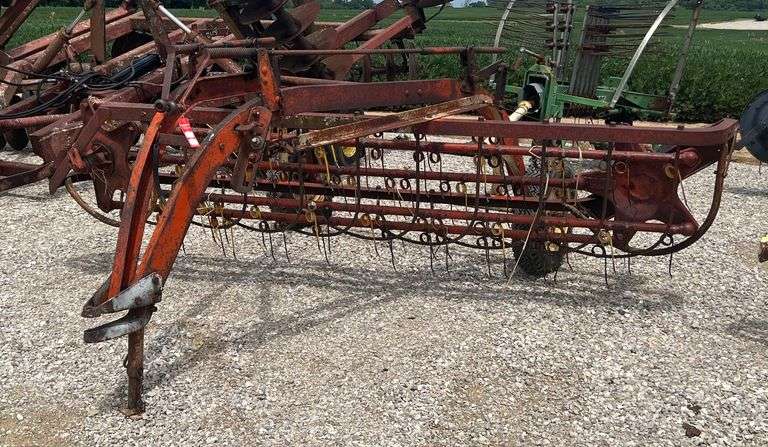 New Holland 55 Hay Rake