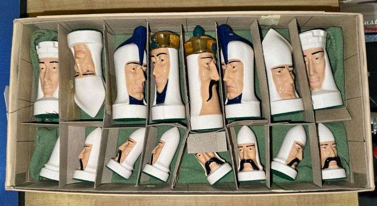 1963 Chess Set
