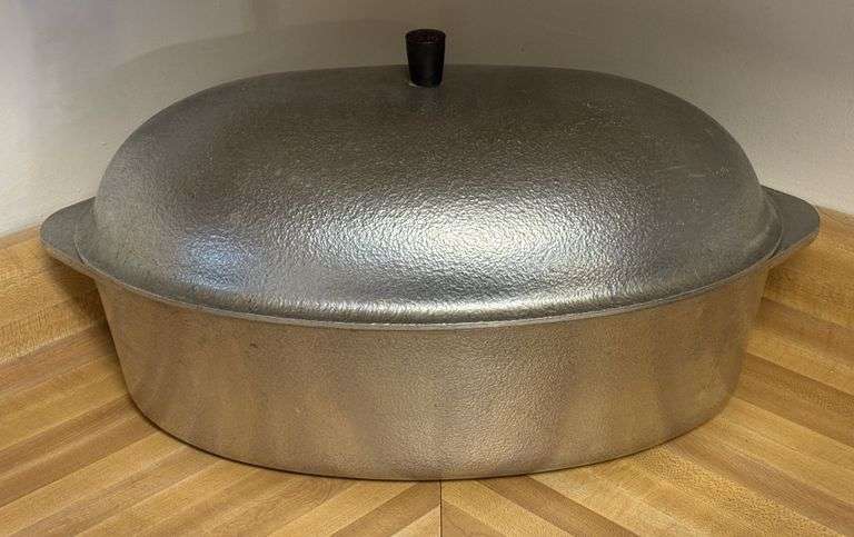 Club Aluminum 18.5" Dutch Oven image