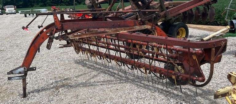 New Holland 55 Hay Rake