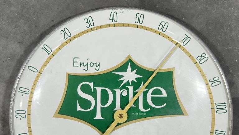 Sprite Roud Thermometer