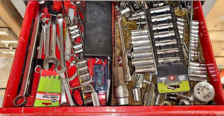 Sockets & Wrenches