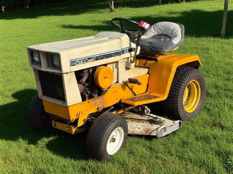 International Cub Cadet 149 Lawn & Garden Tractor