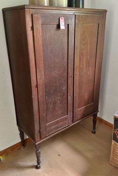 Early Wardrobe