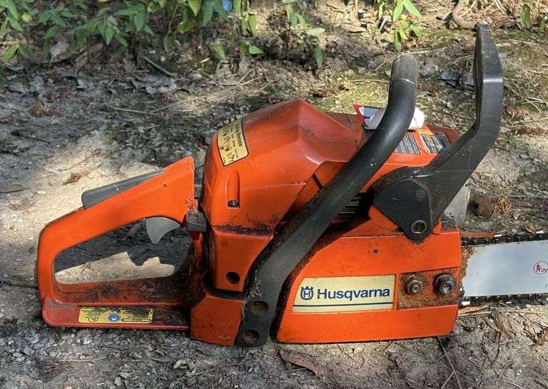 Husqvarna 142 Chainsaw