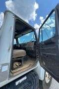 1994 International 4900 Flatbed Truck