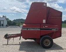 Case-IH 8460 Round Hay Baler