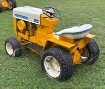1967 International Cub Cadet 123 Hydrostatic Lawn & Garden Tractor