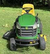 John Deere D130 Lawn Tractor
