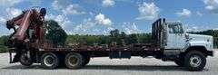 2001 International 2674 Form Handling Truck