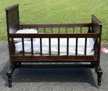 Early American Child's Decorative Rocking Style Bed/Crib