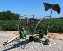 Frontier RR1012E Rotary Hay Rake