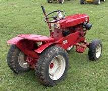 1962 Wheel Horse 702 Lawn & Garden Tractor