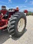 1976 IH 674 Tractor with IH 2250 Loader