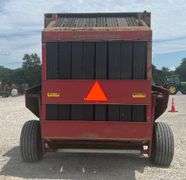 Case-IH 8460 Round Hay Baler