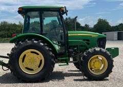 2013 John Deere 5083E 4x4 Tractor