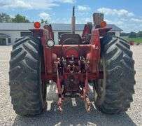 1976 IH 674 Tractor with IH 2250 Loader