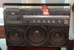 1980s Magnavox Boombox