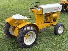 1962 Internation Cub Cadet (Original) Lawn & Garden Tractor