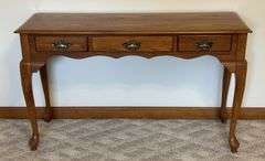 Queen Anne Oak Occasional Table