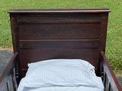 Early American Child's Decorative Rocking Style Bed/Crib