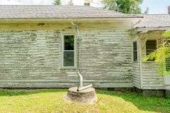 1925 Cross St Laconia, IN 47135