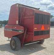 Case-IH 8460 Round Hay Baler