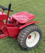 1962 Wheel Horse 702 Lawn & Garden Tractor