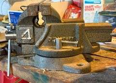 Duracraft 4" Swivel Vise & 2.5" Anvil Vise