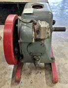International LA 1.5 & 2.5 HP Engine