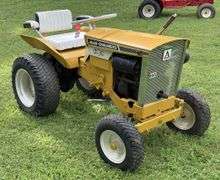 1966/67 Allis-Chalmers B-10 Lawn & Garden Tractor