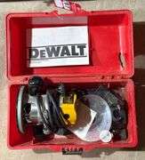 Dewalt DW610 Router & Stanley Auto Feed Screw System