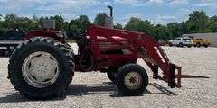 1976 IH 674 Tractor with IH 2250 Loader
