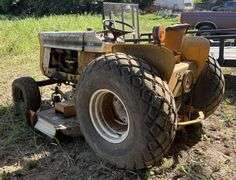 IH Cub Lo-Boy 154 Tractor