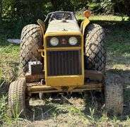 IH Cub Lo-Boy 154 Tractor
