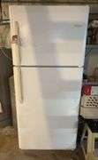 Frigidaire Top Mount Refrigerator/Freezer