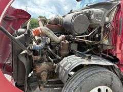 2001 Kenworth T2000 Semi Truck
