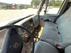 2002 International 4400 Truck