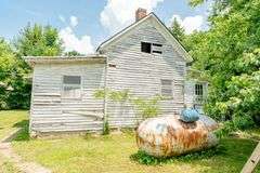 1925 Cross St Laconia, IN 47135
