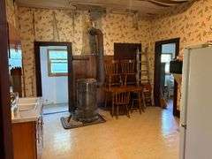 1925 Cross St Laconia, IN 47135