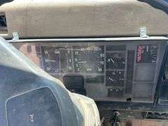1994 International 4900 Flatbed Truck