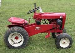 1962 Wheel Horse 702 Lawn & Garden Tractor