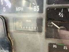 1994 International 4900 Flatbed Truck